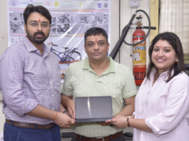 Prof Amreesh Chandra(Dept of Physics) IIT Kharagpur and Mr Manohar Bethapudi(Founder and CEO , Uneverse Mobility and Ms Kamalika Guha(Co- Founder and CMO, Uneverse Mobility