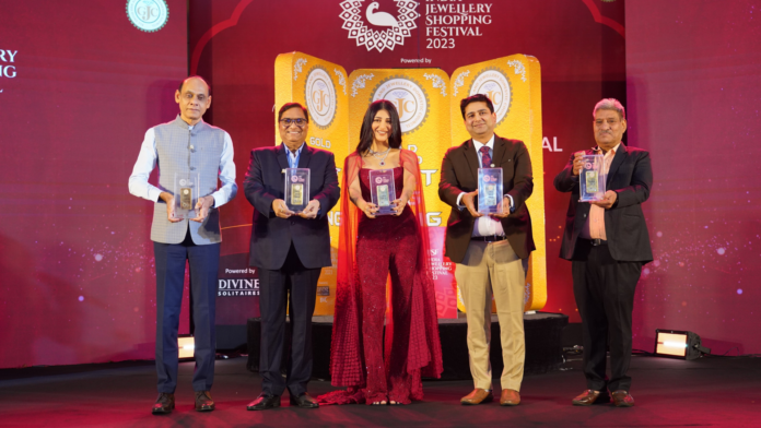 Actress Shruti Haasan adds glitter to IJSF as Brand Ambassador for the shopping festival