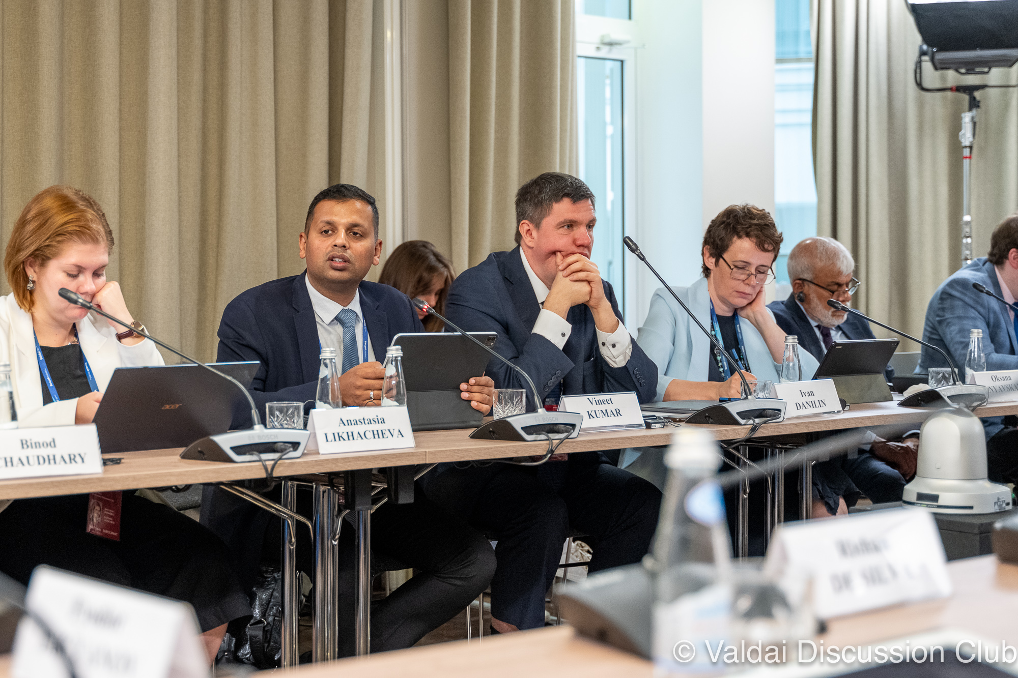 Valdai Roundtable at St. Petersburg International Economic Forum Highlights Digital Security as Key to Sovereignty