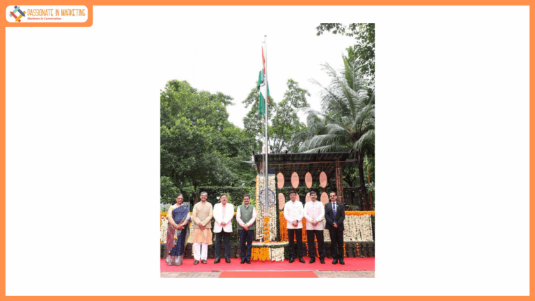 Dr. Debadatta Chand (centre), MD & CEO, Bank of Baroda alongwith the Bank's Executive Directors at the flag hoisting ceremony