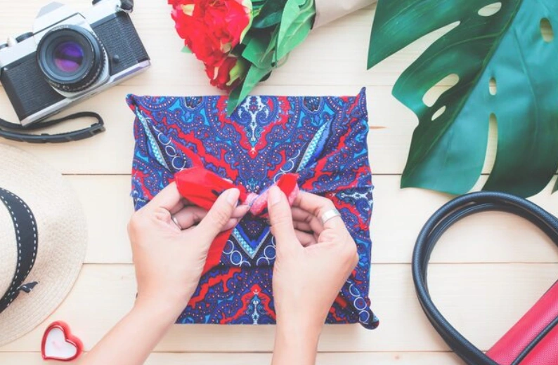 Tech and Lifestyle Valentine Gifts for Girlfriend Who Loves Convenience 