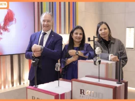 rado-true-round-x-les-couleurs-le-corbusier-special-edition