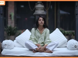 The Girl with the Goddess