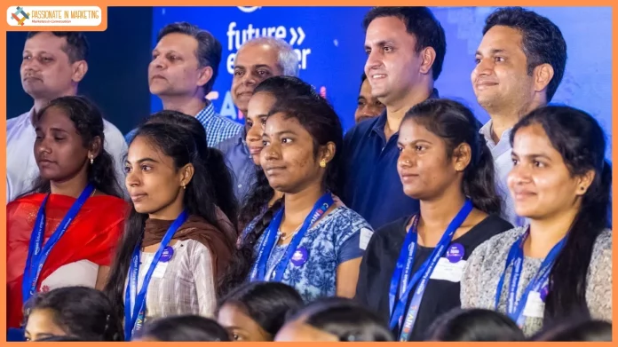 Amazon Future Engineer program expands to 2,200 scholars with 500 new scholarships for women in computer science