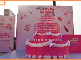 Nykaa Takes Over Bandstand with a Giant Pink Birthday Cake
