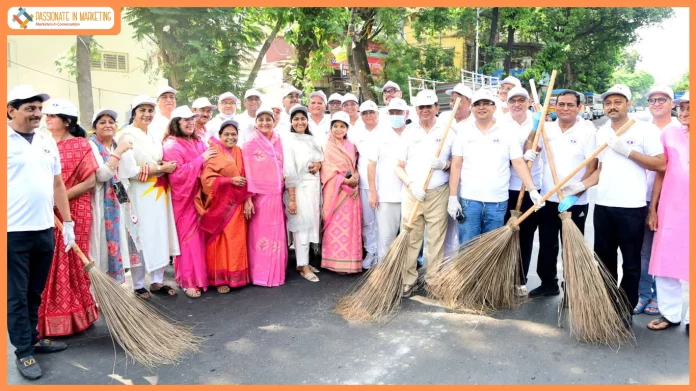 Shri 1008 Munisuvratanath Digambar Jain Trust Organises Special Cleanliness Drive in Support of ‘Swachhata Se Swagat’