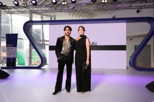 L'Oréal Professionnel Unveils Keratin Alpha Sleek: A Revolutionary Anti-Frizz Solution Designed for the Busy Frizzy Girl 

 