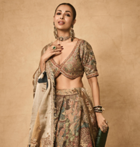 Karisma Kapoor’s Diamond and Pink Gemstone Necklace for Kalyan Navaratri